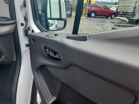 Certified 2023 Ford Transit 350 XLT RWD image 21