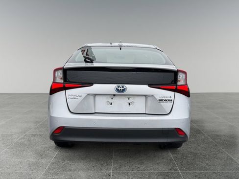 Used 2022 Toyota Prius LE image 4