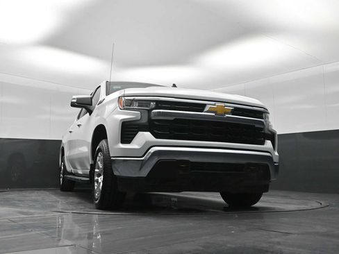 Used 2025 Chevrolet Silverado 1500 LT image 19