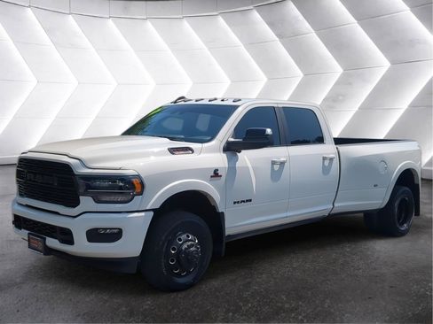 Used 2022 RAM 3500 Limited AWD/4WD image 2