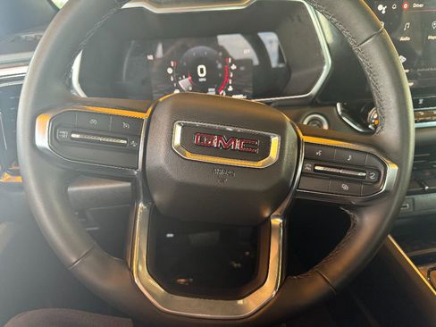 Used 2023 GMC Canyon Elevation image 11