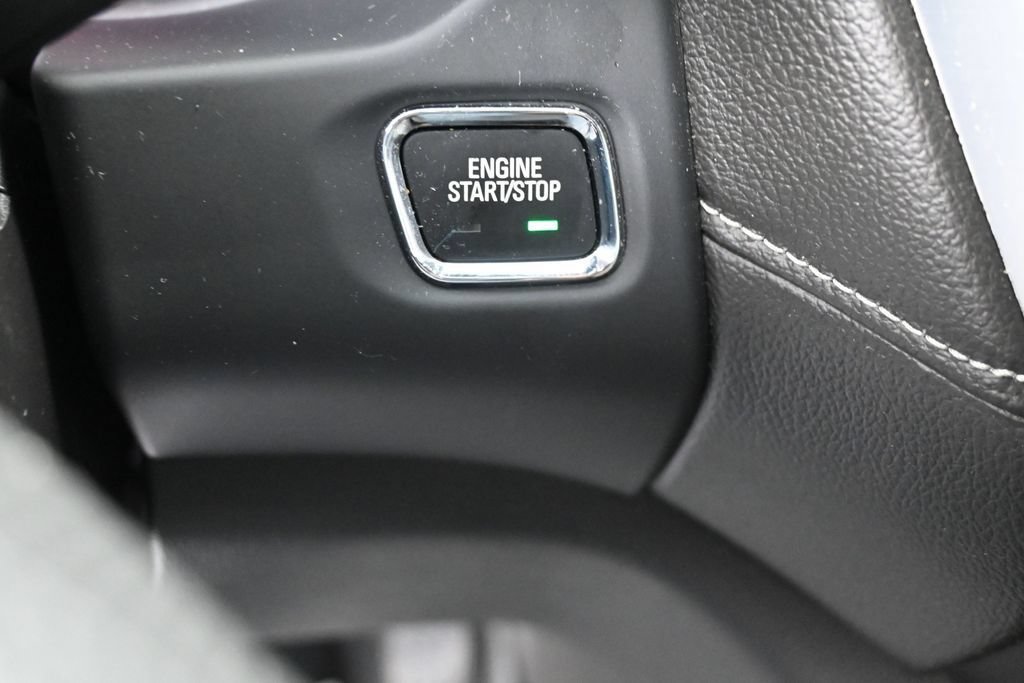 Used 2023 GMC Acadia SLE w/ Driver Convenience Package FWD image 43