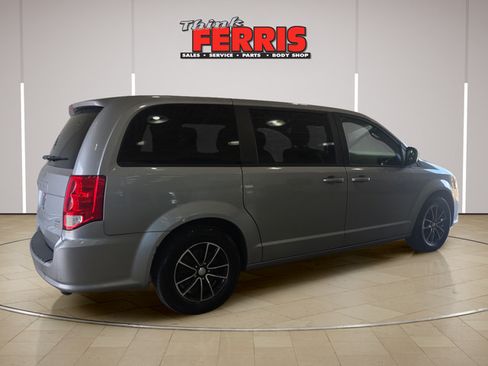 Used 2018 Dodge Grand Caravan GT FWD image 5
