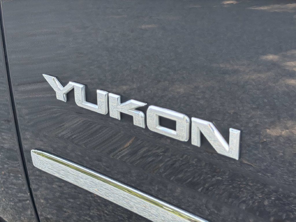 Used 2019 GMC Yukon SLT AWD/4WD image 19