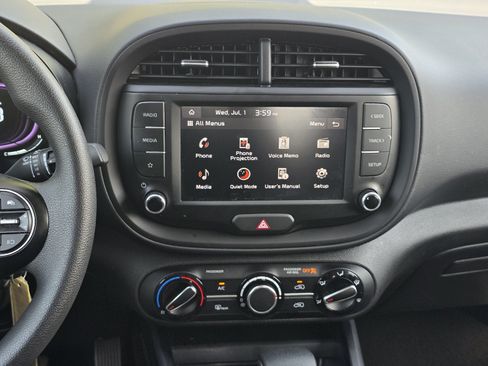Used 2024 Kia Soul LX w/ Option Group 015 FWD image 16