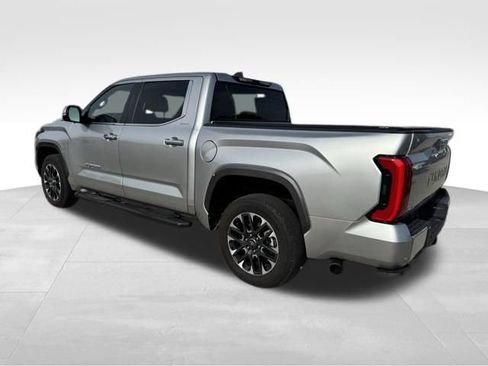 Used 2025 Toyota Tundra Limited AWD/4WD image 3