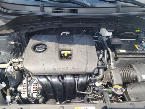 Used 2025 Kia Soul LX FWD image 7