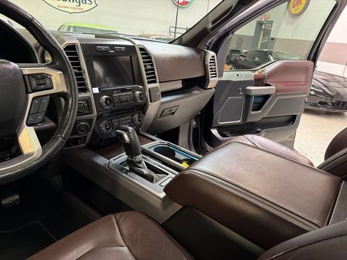 Used 2016 Ford F150 Platinum w/ Equipment Group 701A Luxury RWD image 28