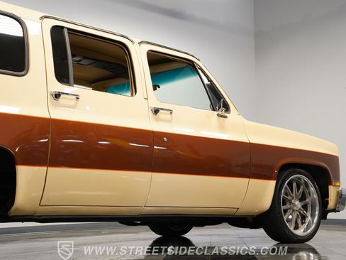 Used 1987 GMC Suburban 2WD image 28