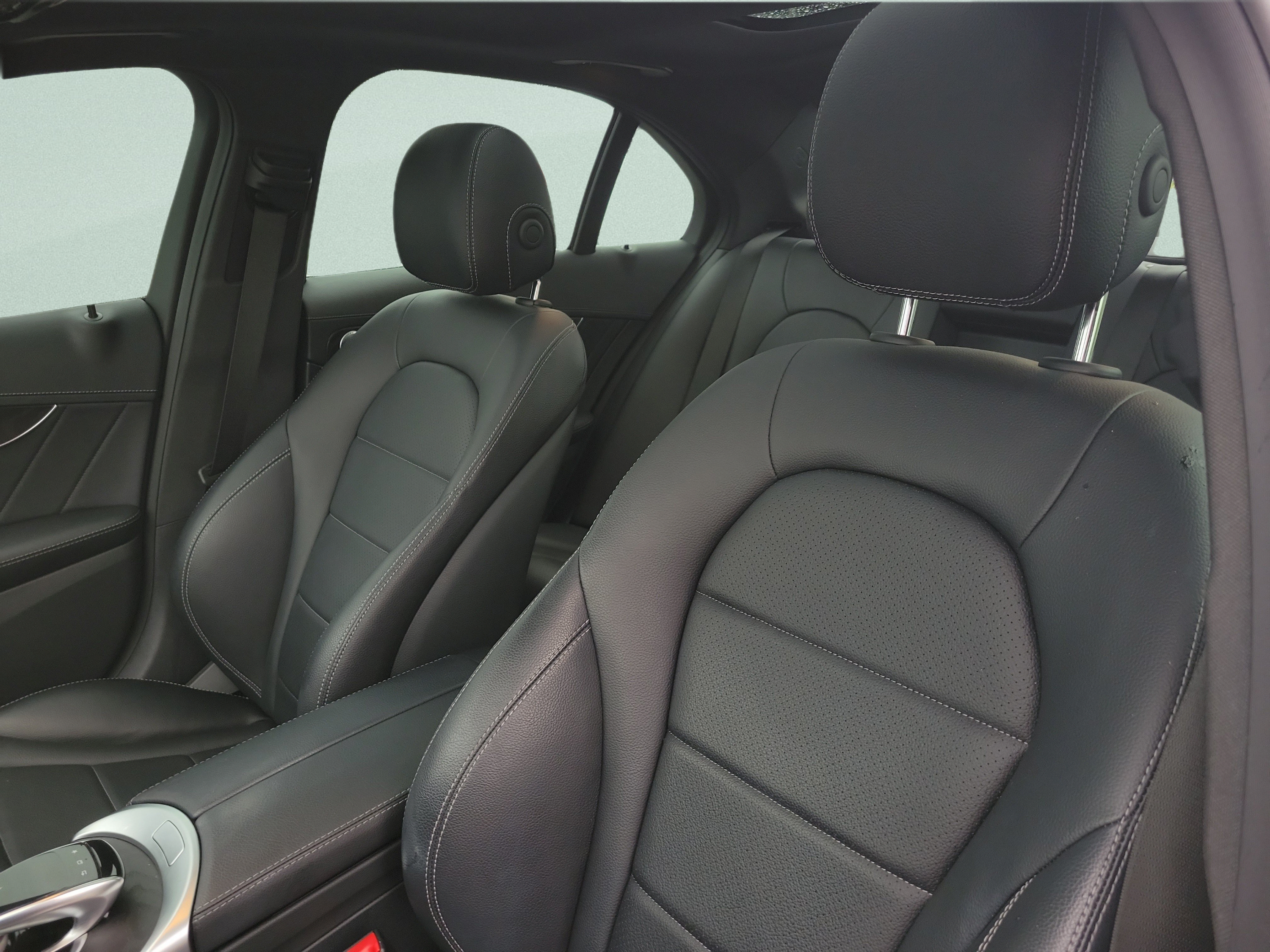 Used 2015 Mercedes-Benz C 300 Sedan image 20