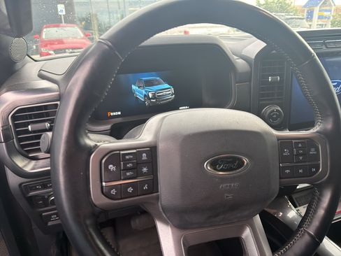 Used 2022 Ford F150 Lariat w/ Equipment Group 502A High AWD/4WD image 7