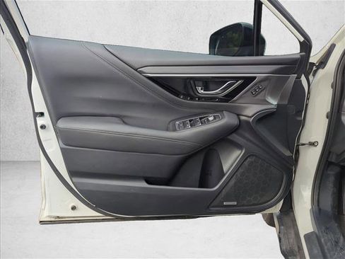 Used 2022 Subaru Outback Limited image 16