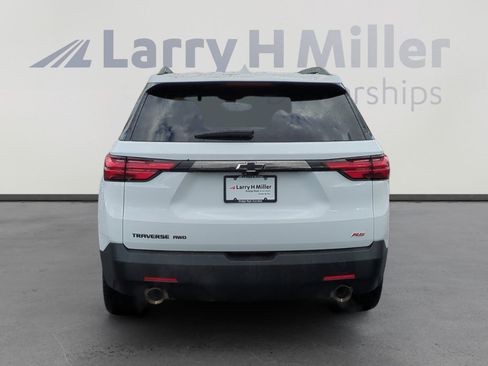 Used 2023 Chevrolet Traverse RS image 4