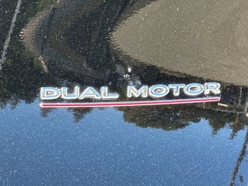 Used 2023 Tesla Model Y Performance AWD/4WD image 26