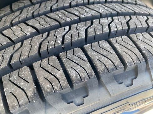 New 2025 Ford Maverick Lariat w/ Black Appearance Package image 19