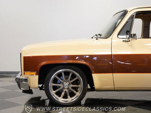 Used 1987 GMC Suburban 2WD image 23