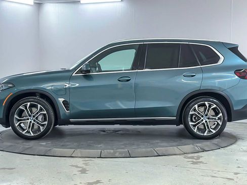 Used 2025 BMW X5 xDrive50e w/ Premium Package image 5