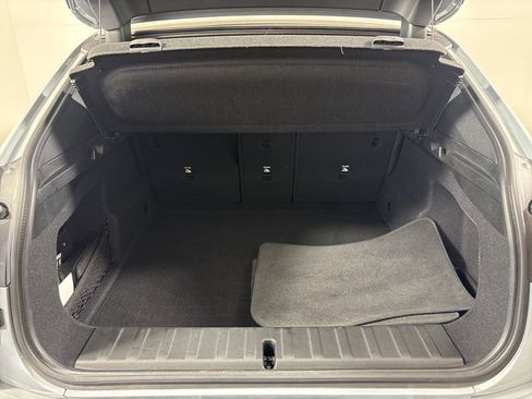 Certified 2025 BMW X2 xDrive28i w/ M Sport Package image 31