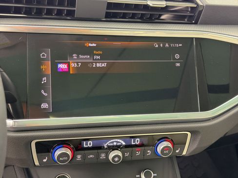 Certified 2025 Audi Q3 2.0T Premium w/ Convenience Package image 22