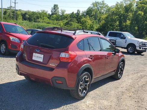 Used 2017 Subaru Crosstrek 2.0i Premium AWD/4WD image 4