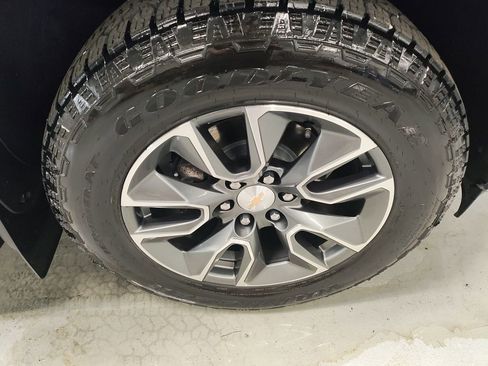 Used 2025 Chevrolet Silverado 1500 LT w/ LPO, Liner Protection Package image 4