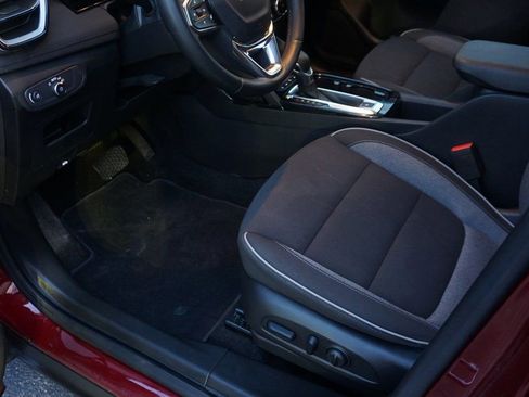 Certified 2024 Chevrolet TrailBlazer LT w/ Convenience Package image 24