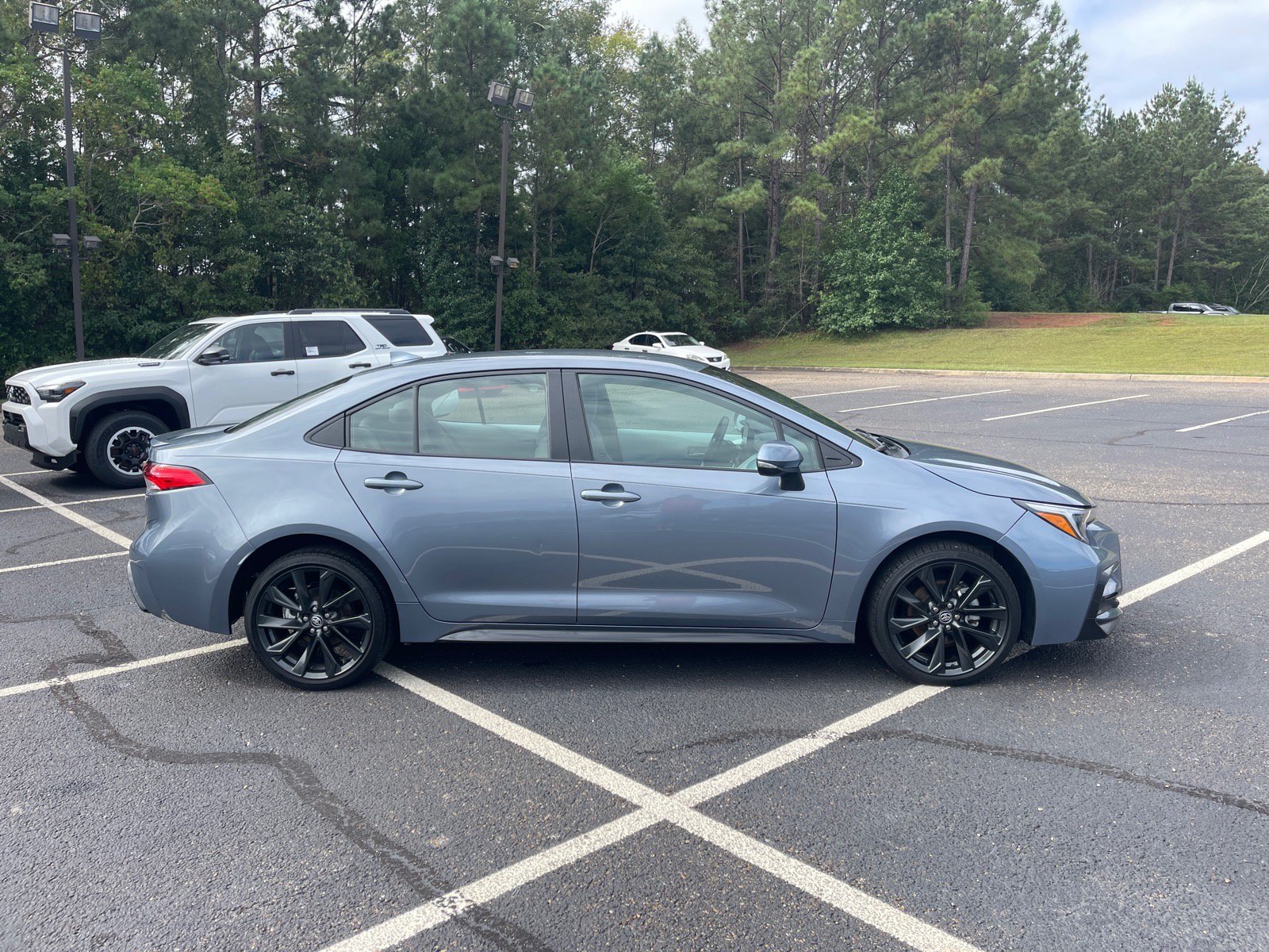 Used 2024 Toyota Corolla SE FWD image 21