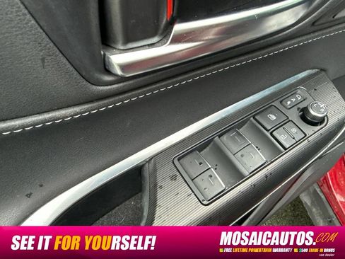 Used 2021 Toyota Venza XLE w/ Softex Package AWD/4WD image 27