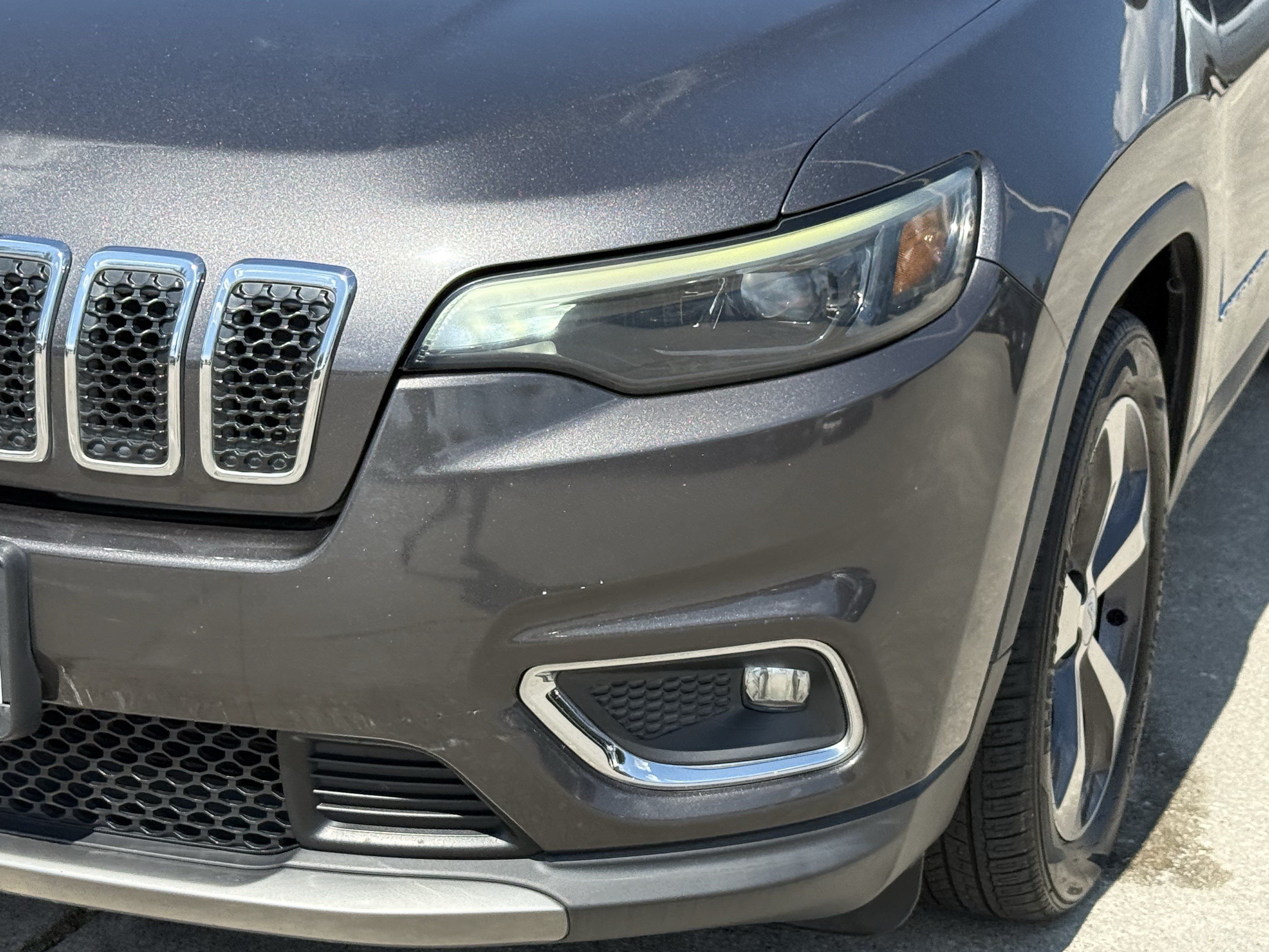 Used 2020 Jeep Cherokee Limited FWD image 11