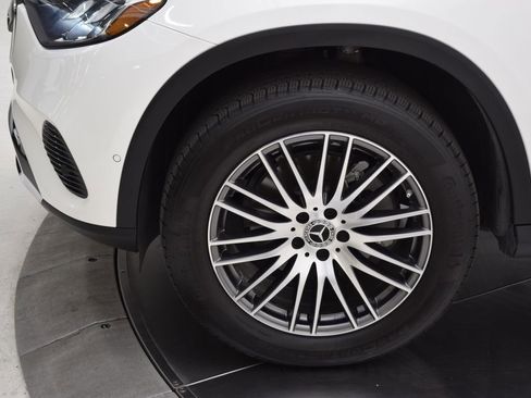 Certified 2026 Mercedes-Benz GLC 300 image 12