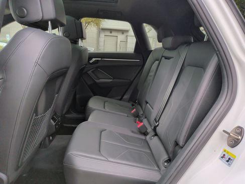 Used 2022 Audi Q3 2.0T Premium Plus w/ Premium Plus Package image 32