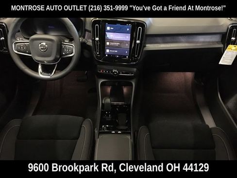 New 2024 Volvo XC40 Recharge Plus w/ Protection Package Premier RWD image 30