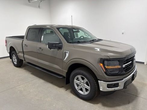 New 2026 Ford F150 XLT w/ Equipment Group 302A MID AWD/4WD image 3
