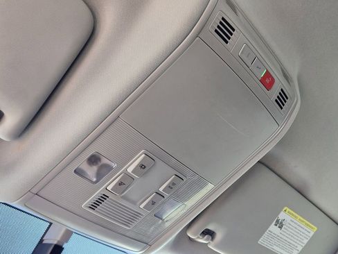 Used 2023 Volkswagen Taos S image 31