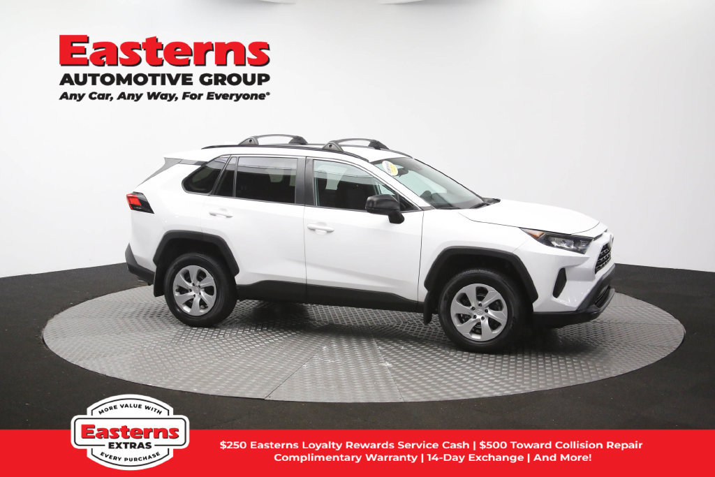 Used 2021 Toyota RAV4 LE AWD/4WD image 47