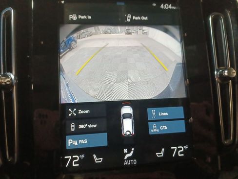 Used 2022 Volvo XC40 T5 R-Design image 24