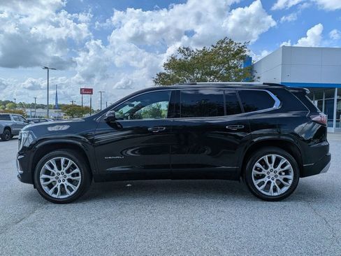 Used 2024 GMC Acadia Denali w/ Super Cruise Package FWD image 5