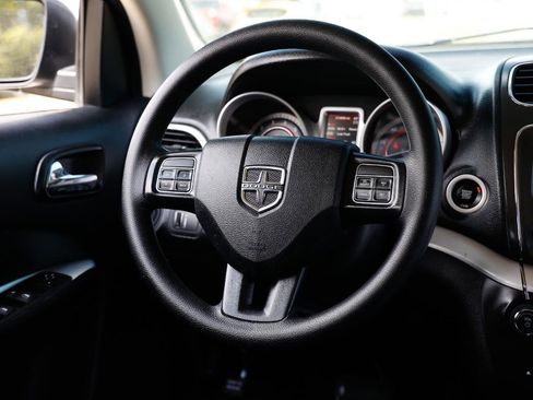 Used 2020 Dodge Journey SE FWD image 28