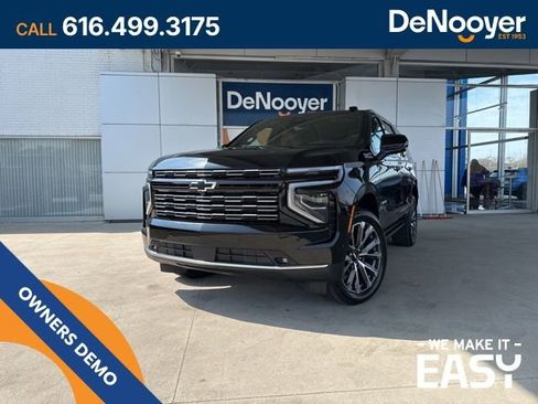 New 2026 Chevrolet Tahoe High Country AWD/4WD image 1