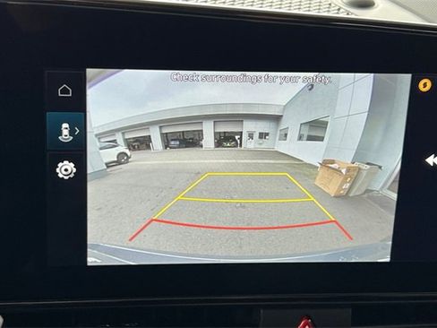 New 2025 Hyundai Elantra SEL image 19