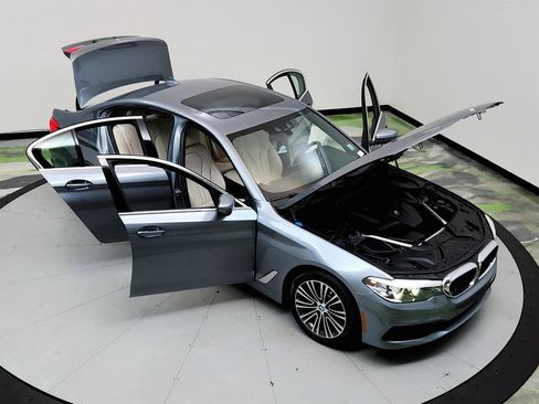 Used 2019 BMW 530i 530i w/ Convenience Package image 40