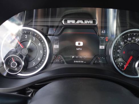 Used 2022 RAM 1500 Laramie AWD/4WD image 63