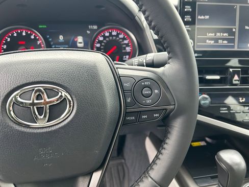 Used 2023 Toyota Camry XSE image 18