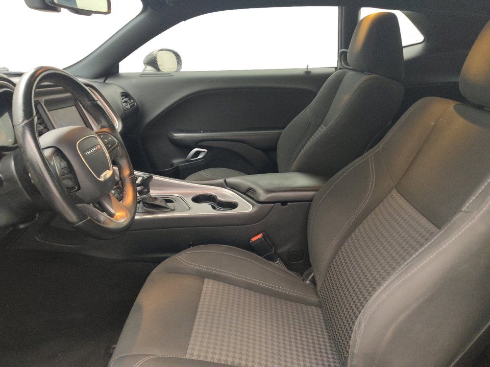 Used 2019 Dodge Challenger SXT w/ Blacktop Package RWD image 17