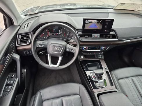 Used 2022 Audi Q5 2.0T Premium w/ Convenience Package AWD/4WD image 13