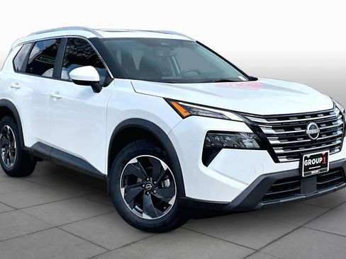 Certified 2024 Nissan Rogue SV w/ SV Premium Package FWD image 3