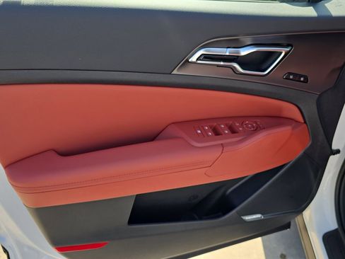 New 2026 Kia Sportage SX image 18