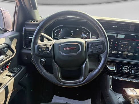 Used 2023 GMC Sierra 1500 AT4 w/ AT4 Preferred Package AWD/4WD image 15
