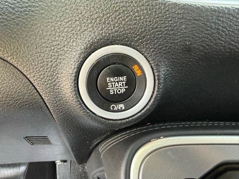 Used 2019 Dodge Challenger SXT image 45