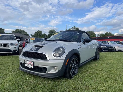 Used 2015 MINI Cooper Roadster S image 1